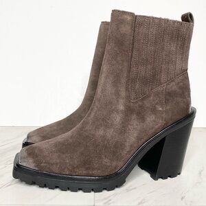 Vince Camuto Aresse Brown Suede Square Toe Heeled Bootie 7M